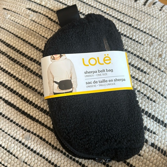 New belt bag - Picture 1 of 9